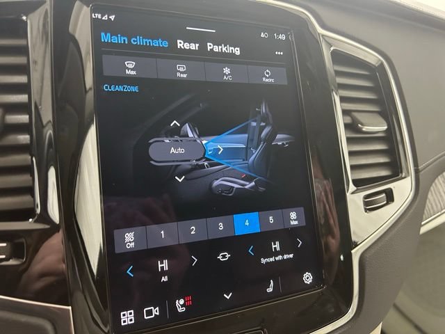 Certified 2025 Volvo XC90 B5 Ultra AWD/4WD image 19