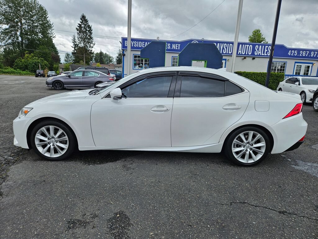 Used 2014 Lexus IS 250 RWD image 2