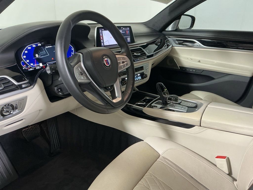 Used 2021 BMW ALPINA B7 xDrive w/ Luxury Rear Seating Package image 23