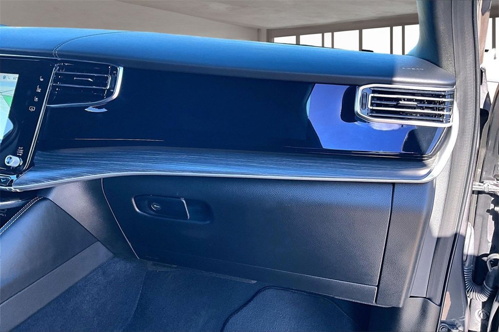 Used 2023 Jeep Wagoneer Series III w/ Premium Group I image 16