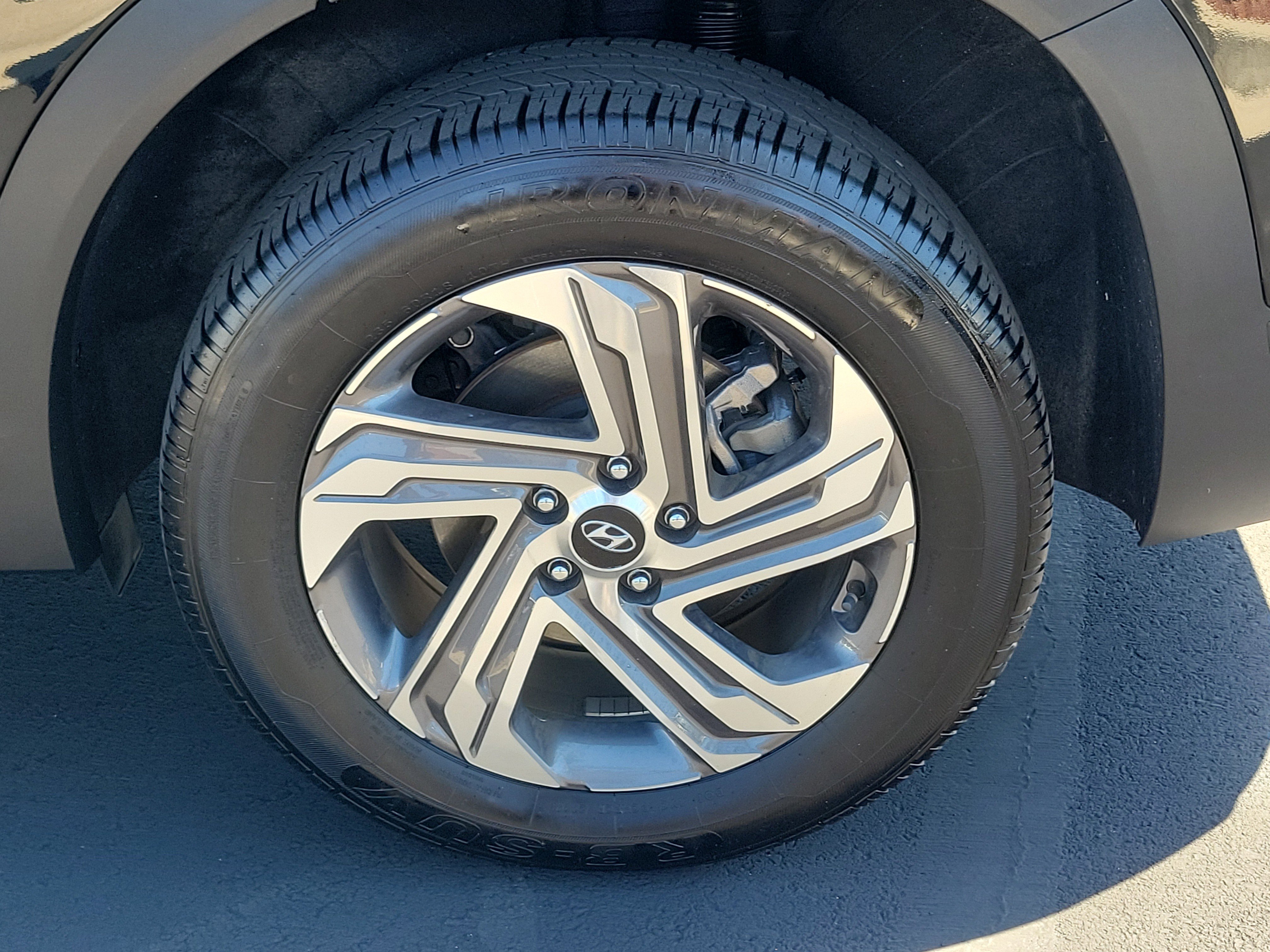 Certified 2023 Hyundai Santa Fe SEL image 30