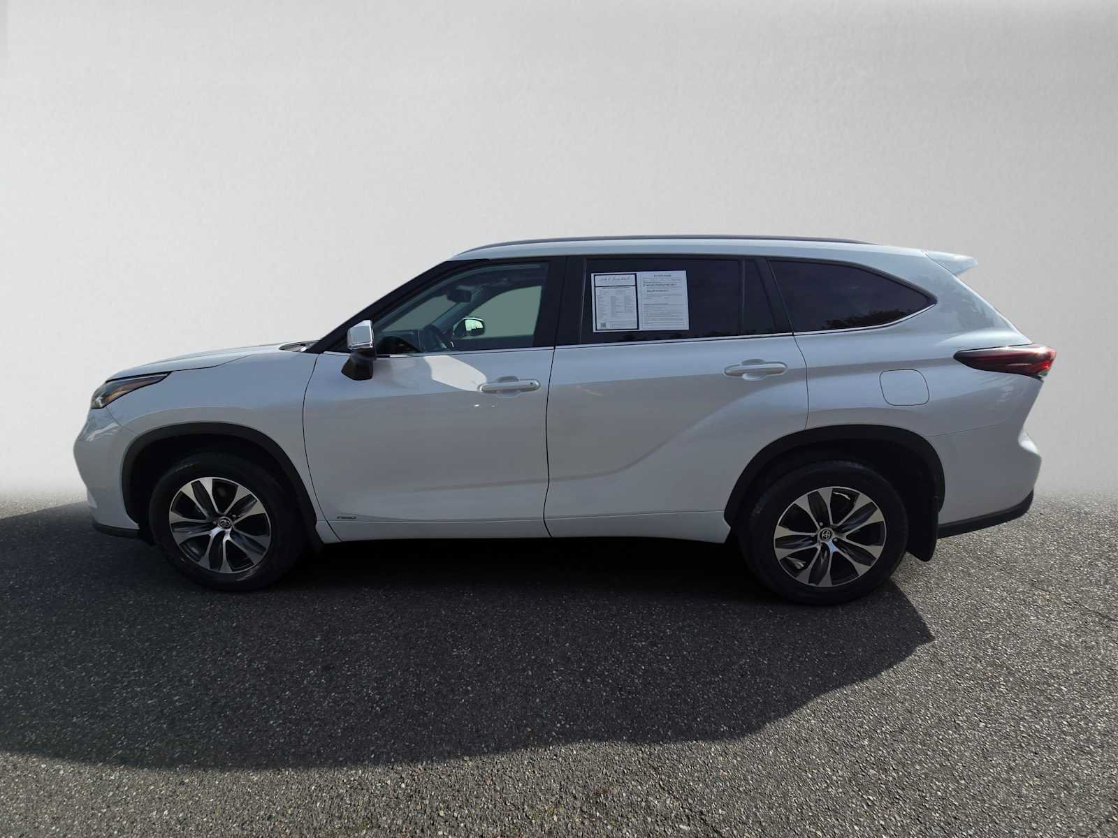 Used 2026 Toyota Highlander XLE AWD/4WD image 6