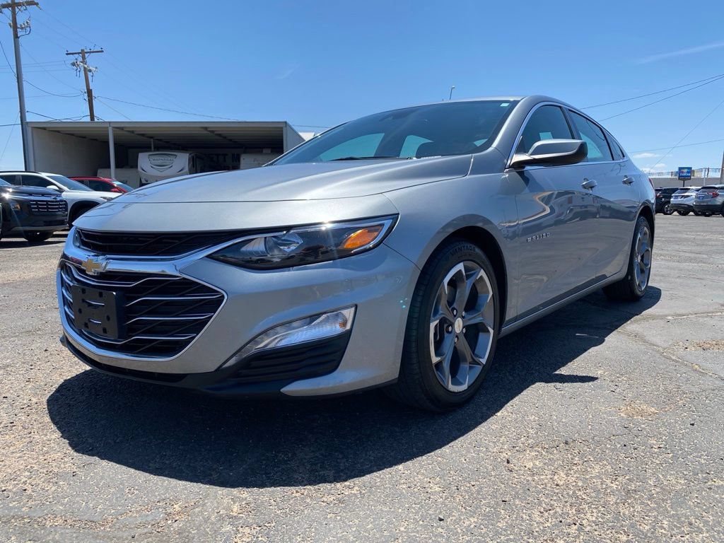 Used 2024 Chevrolet Malibu LT FWD image 2