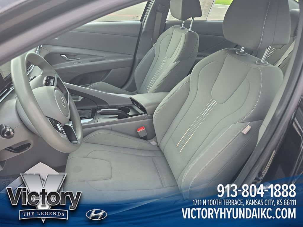 Used 2024 Hyundai Elantra SEL FWD image 9