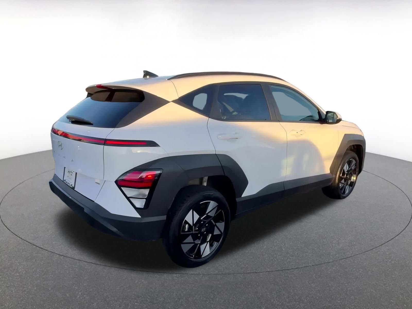 Used 2025 Hyundai Kona SEL image 15