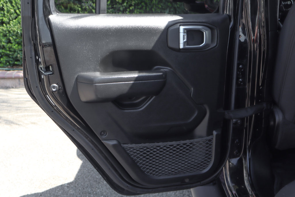 Used 2023 Jeep Wrangler Unlimited Sport AWD/4WD image 44