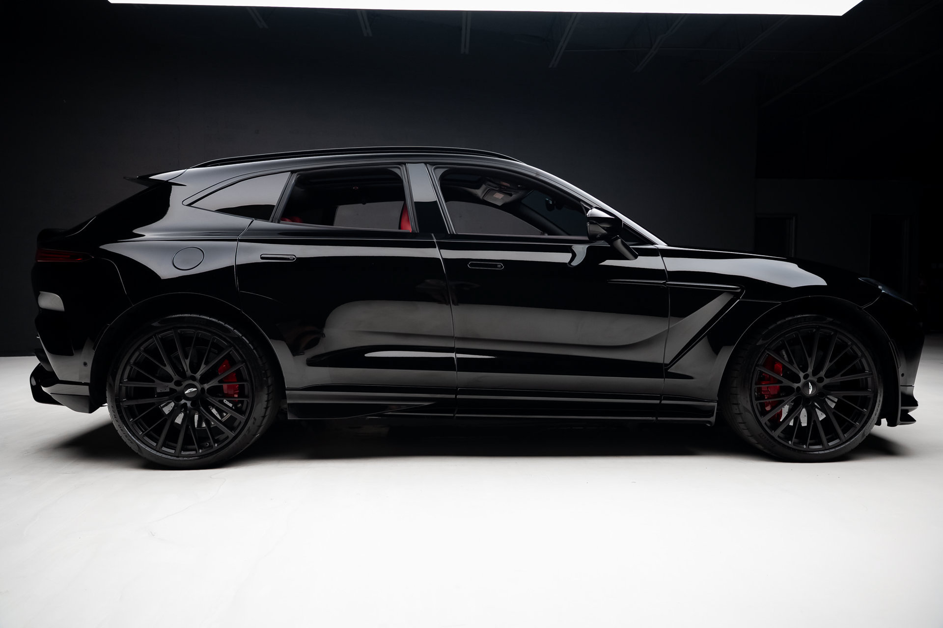 Used 2023 Aston Martin DBX 707 AWD/4WD image 34