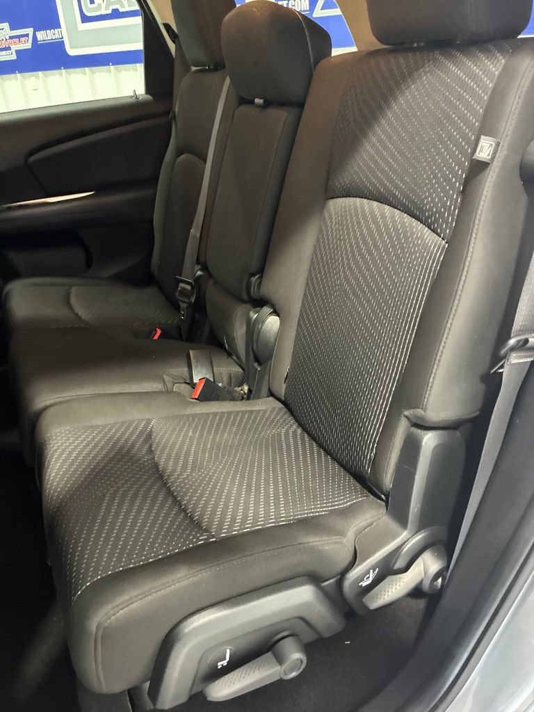 Used 2017 Dodge Journey SE w/ Flexible Seating Group FWD image 24