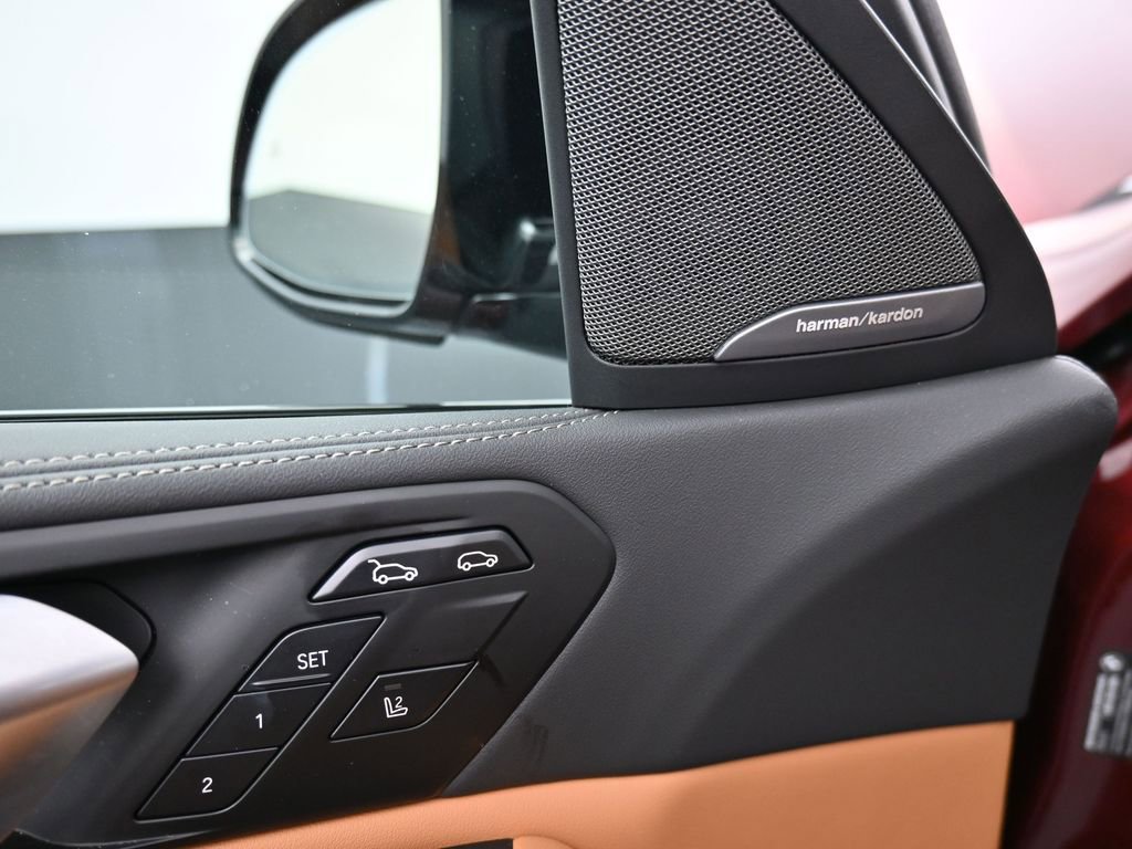 Used 2026 BMW X6 M60i image 10