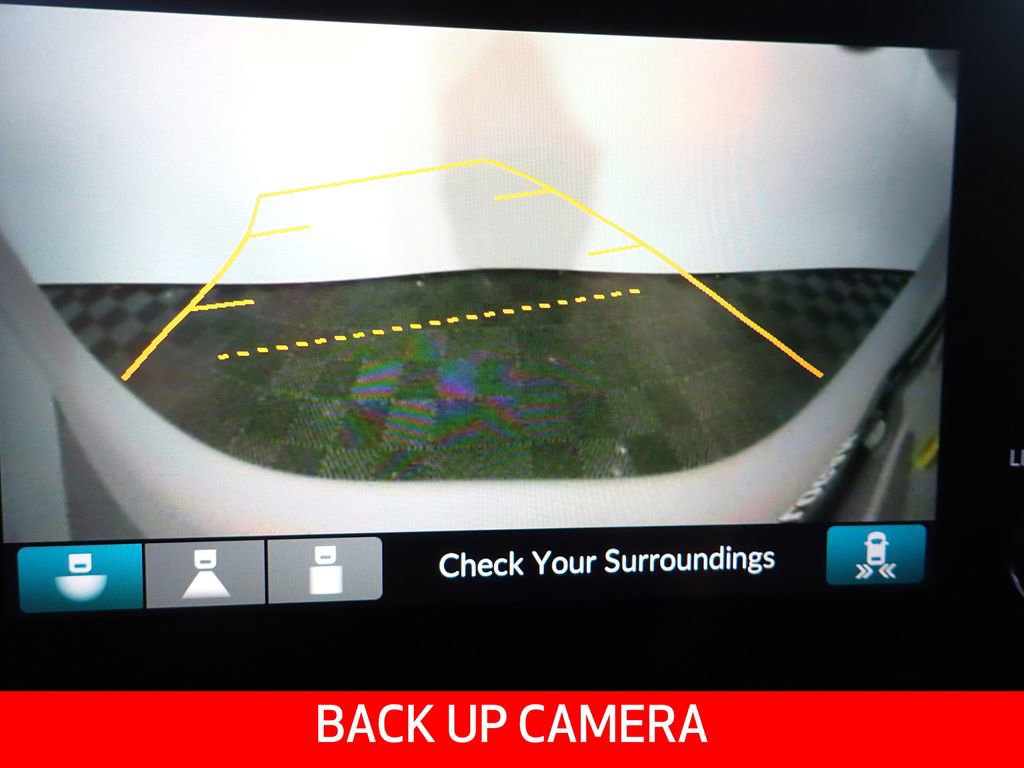 Used 2025 Honda Pilot Sport image 3