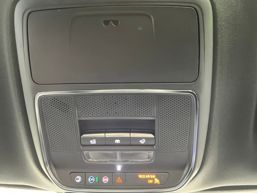 New 2025 GMC Acadia Denali w/ Super Cruise Package image 37