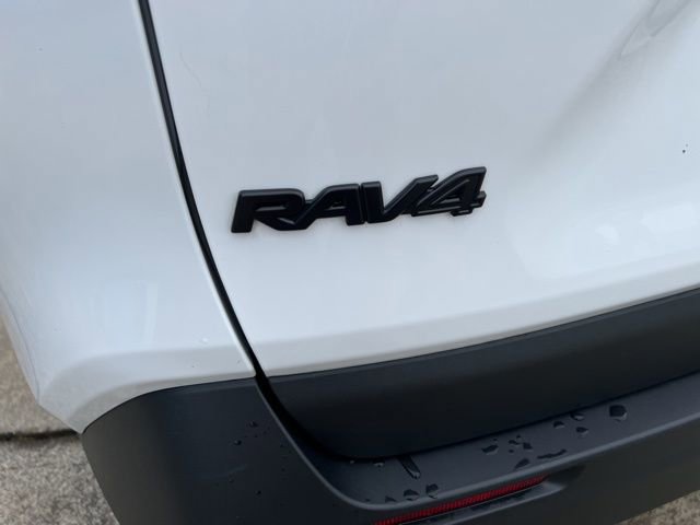Used 2024 Toyota RAV4 XLE image 12