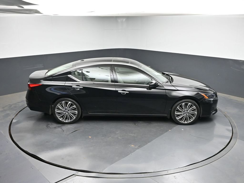Used 2024 Nissan Altima 2.5 SL image 23