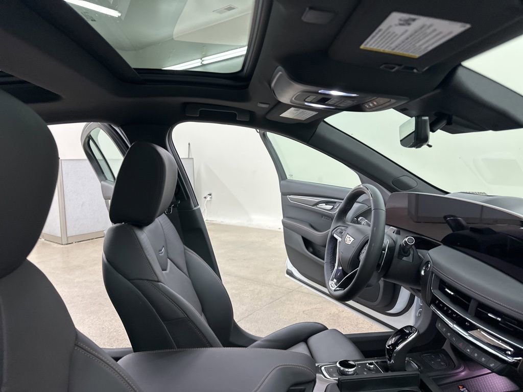 New 2026 Cadillac CT5 V w/ Technology Package image 18