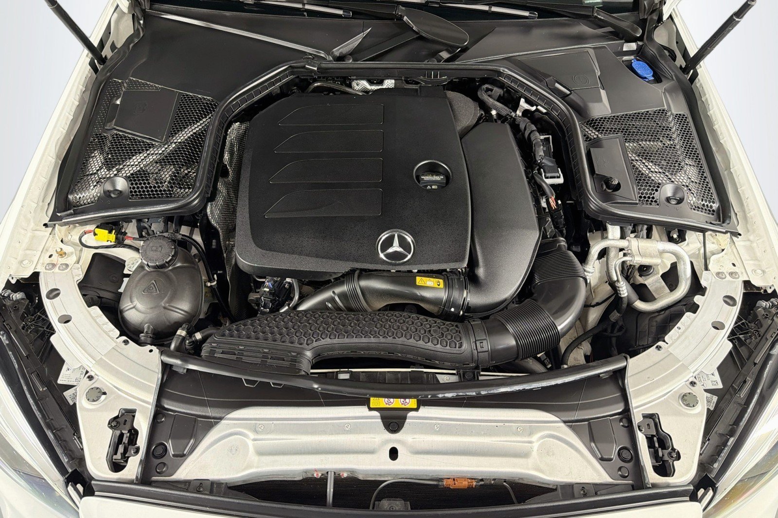 Used 2020 Mercedes-Benz C 300 Sedan image 12