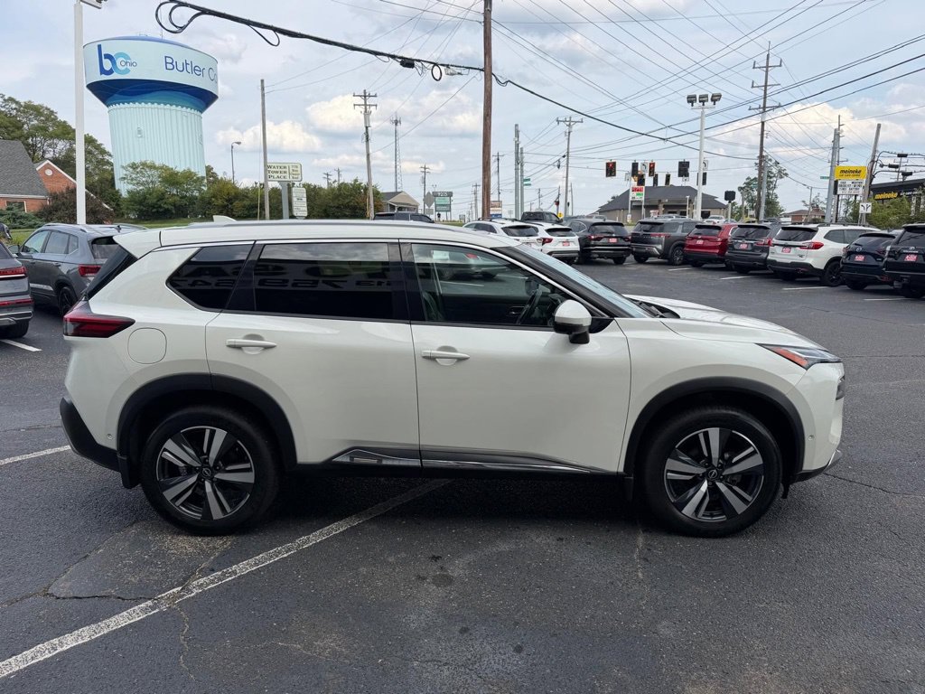 Used 2023 Nissan Rogue Platinum AWD/4WD image 5