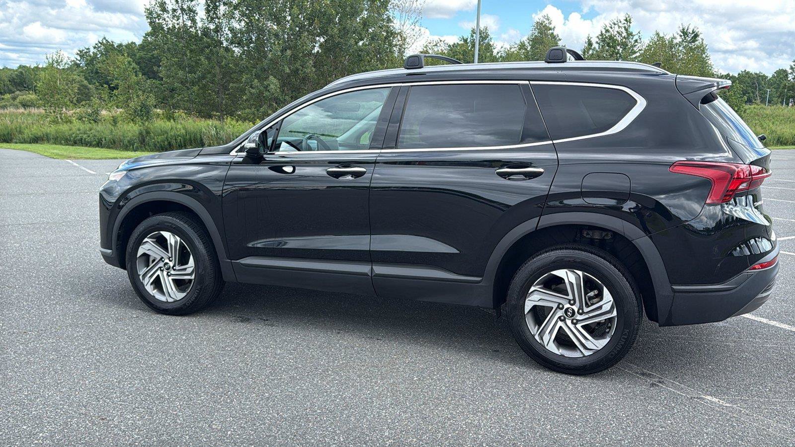 Certified 2023 Hyundai Santa Fe SEL AWD/4WD image 10