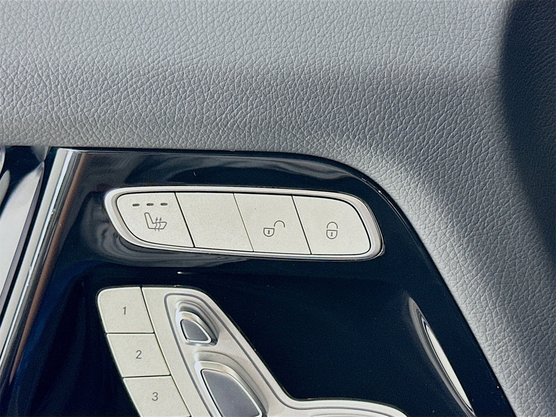 Certified 2025 Mercedes-Benz G 550 image 22