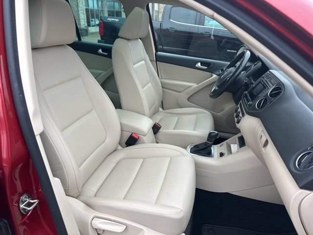 Used 2016 Volkswagen Tiguan SE FWD image 31