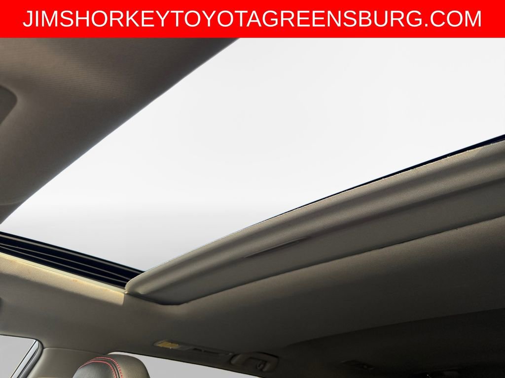 Used 2019 Toyota Highlander SE AWD/4WD image 23