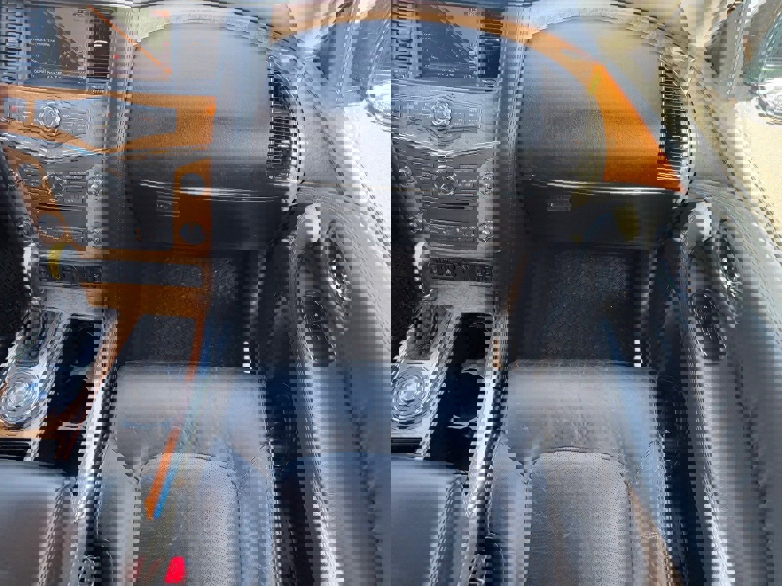 Used 2011 INFINITI QX56 Base w/ Theater Pkg image 15