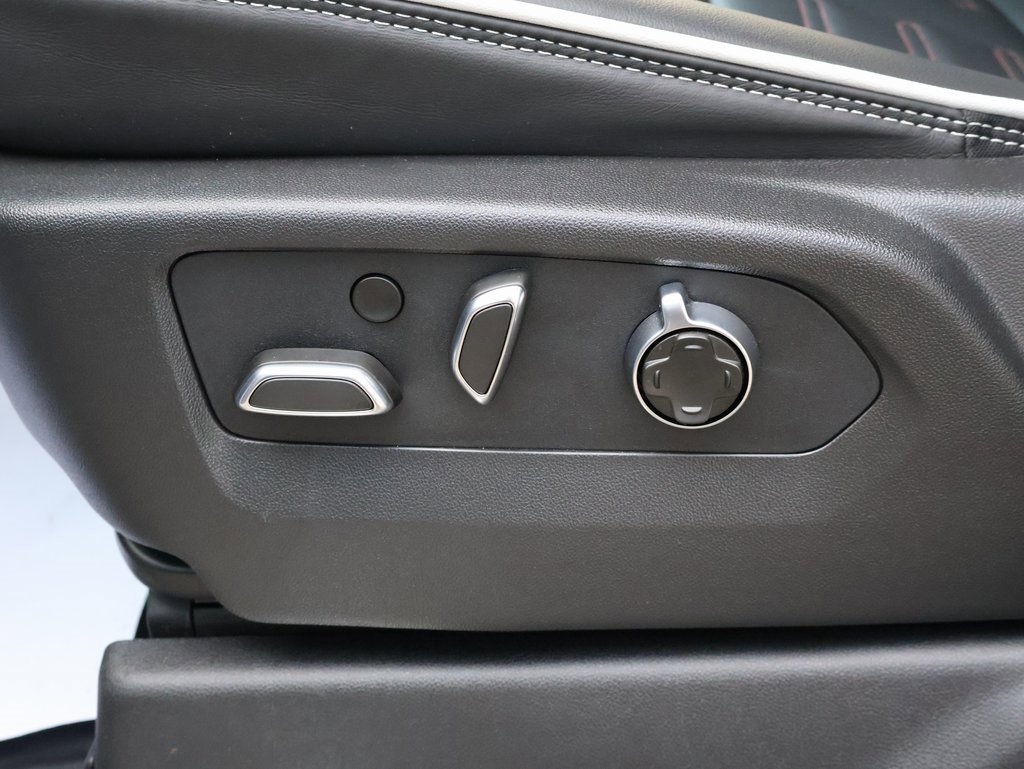 New 2026 GMC Sierra 1500 AT4X w/ LPO, Black Badging Package image 15