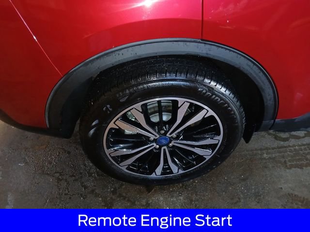 Certified 2022 Ford Escape SEL w/ SEL Stealth AWD Package image 11