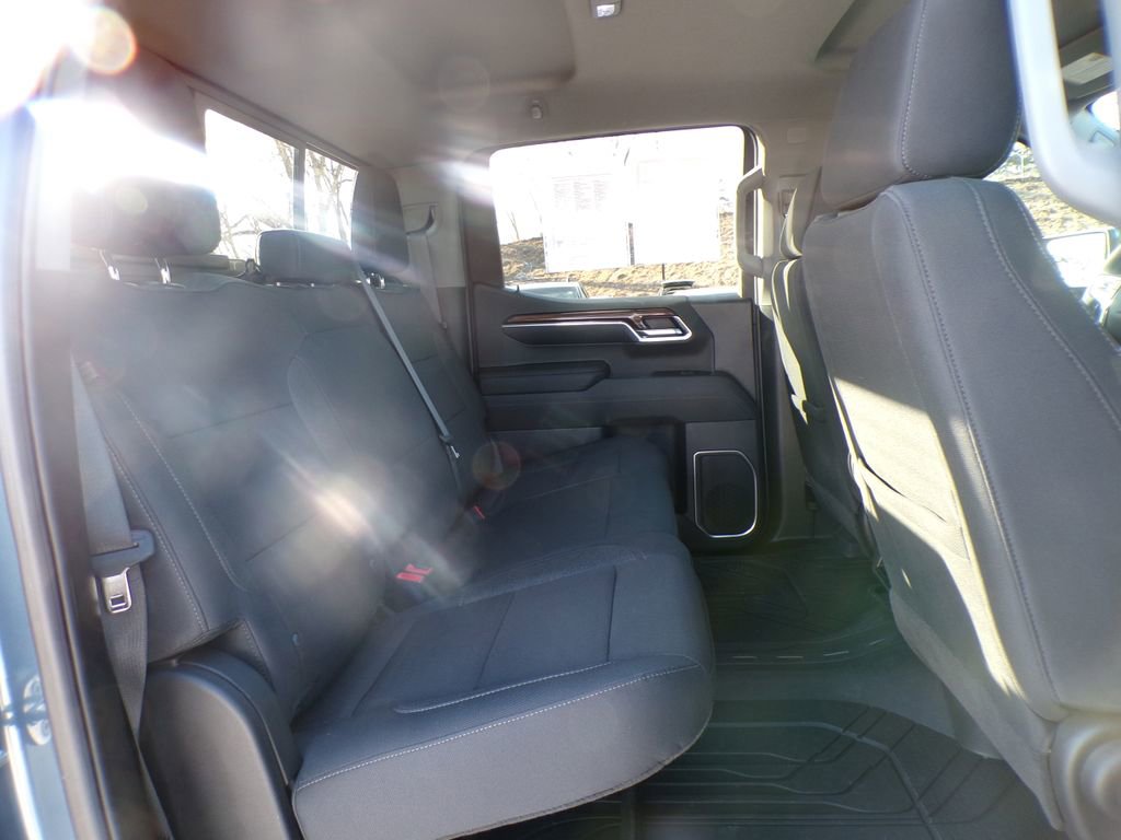 Used 2024 Chevrolet Silverado 1500 LT w/ Safety Package AWD/4WD image 22