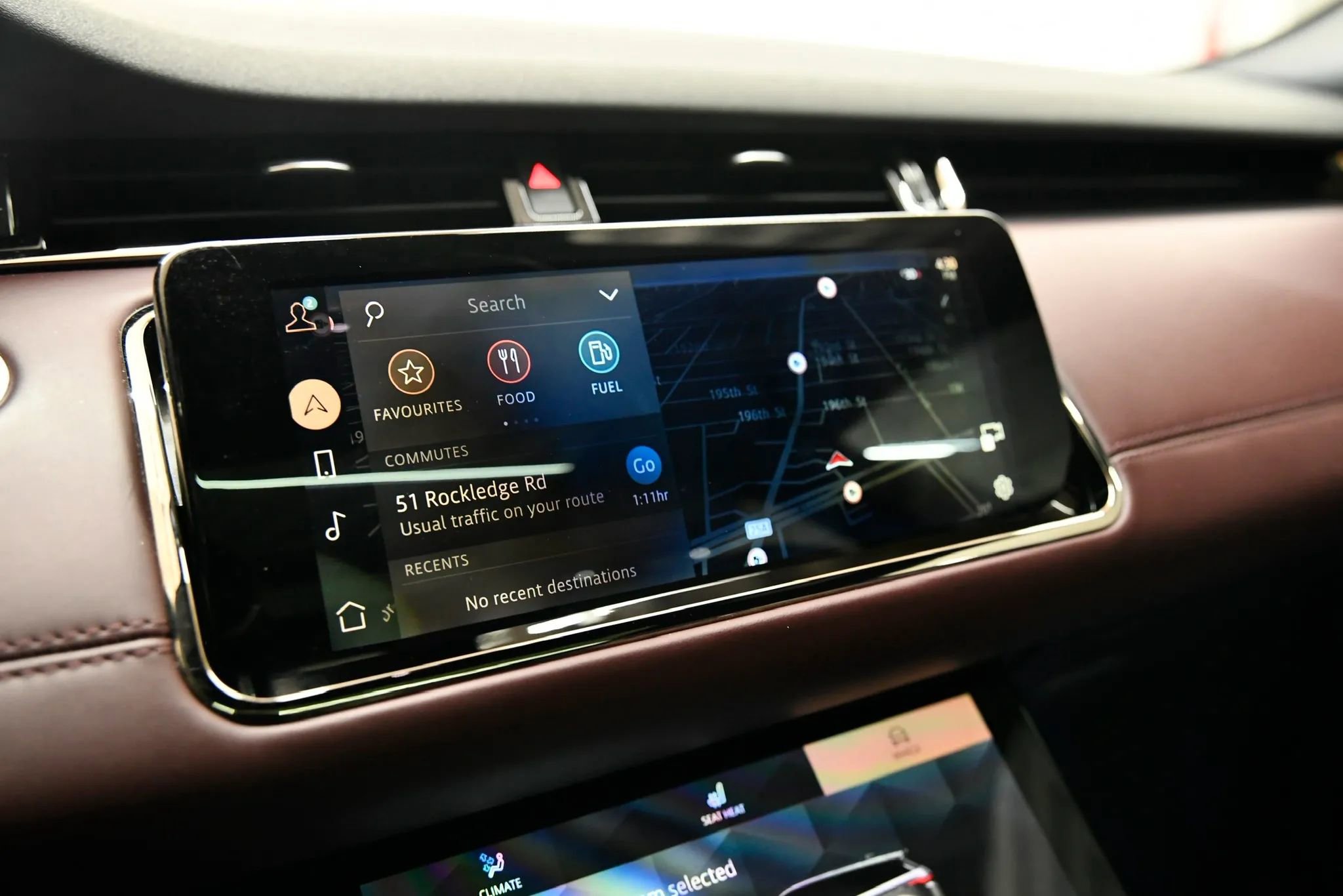 Used 2022 Land Rover Range Rover Evoque R-Dynamic SE image 19