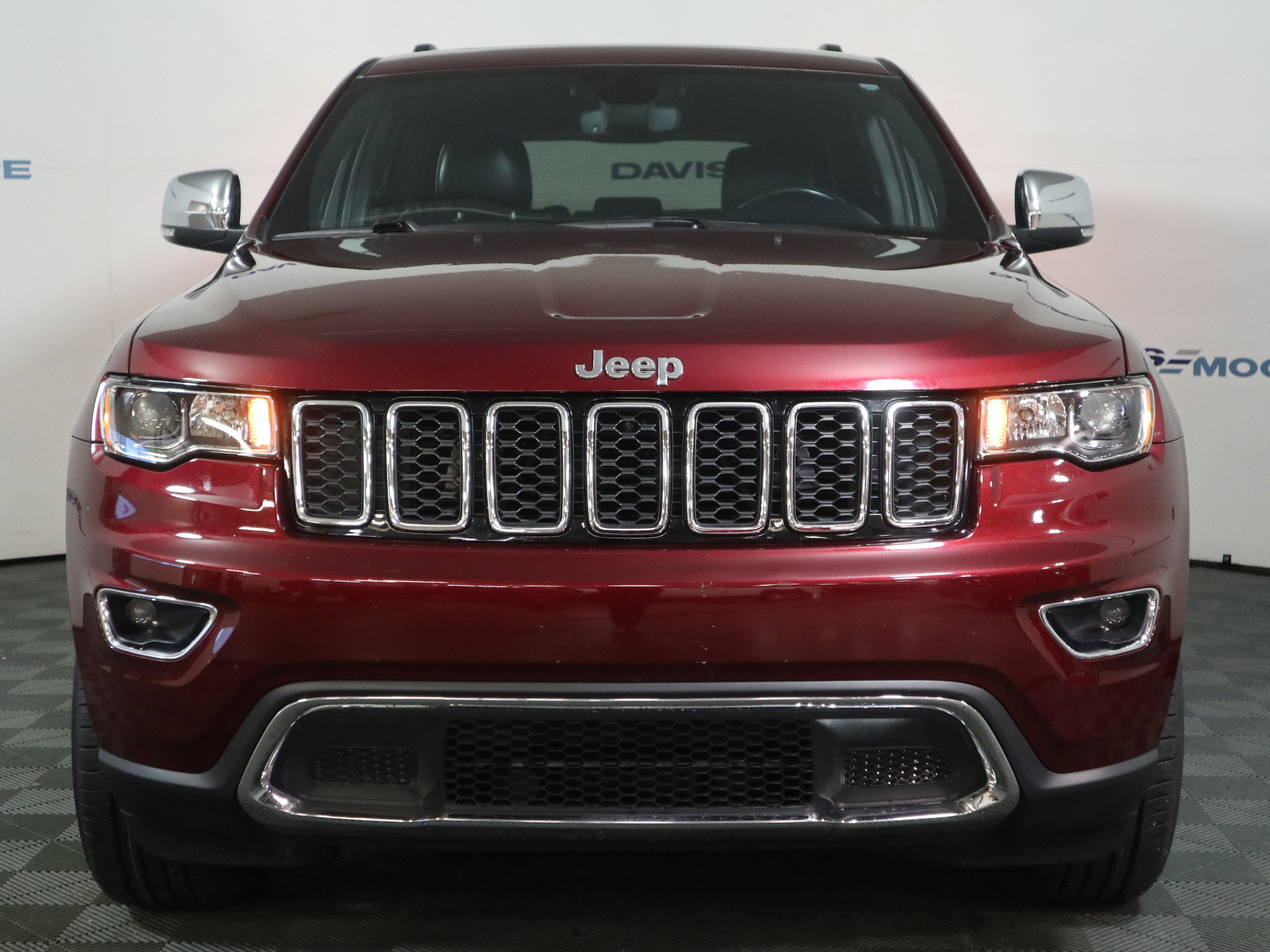 Used 2020 Jeep Grand Cherokee Limited w/ Luxury Group II image 13