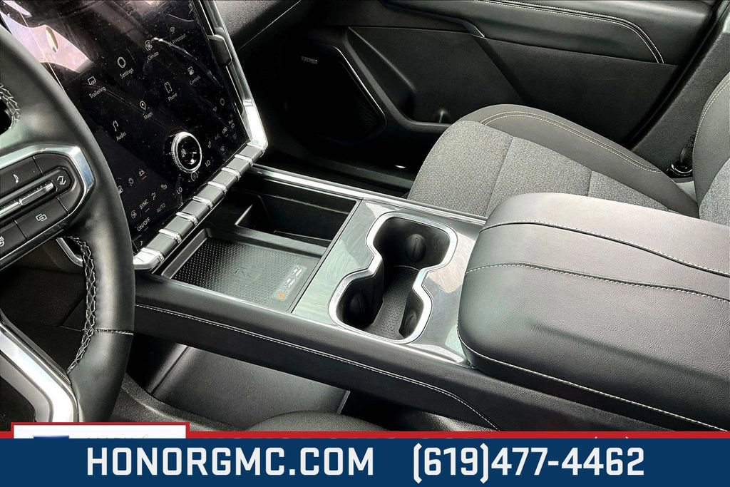 Used 2025 GMC Acadia Elevation image 18