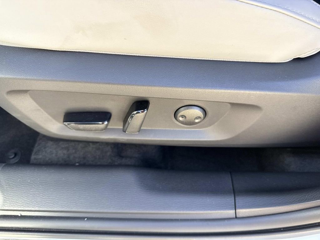 New 2026 Mitsubishi Outlander SE image 23