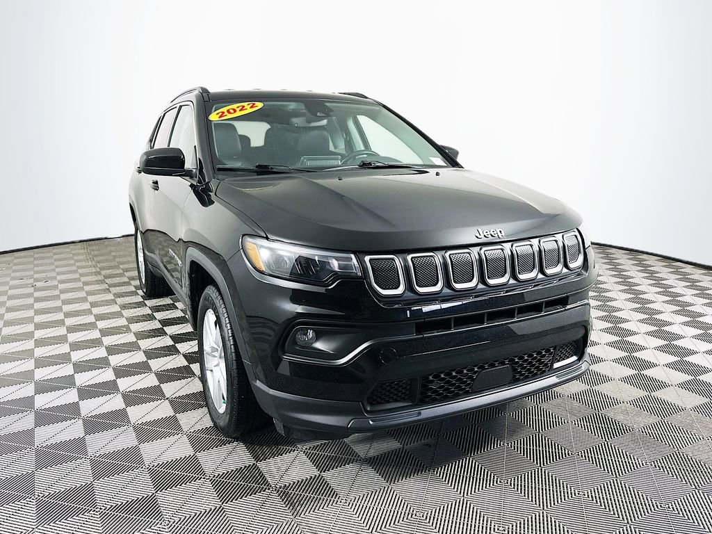 Used 2022 Jeep Compass Latitude w/ Convenience Group image 2