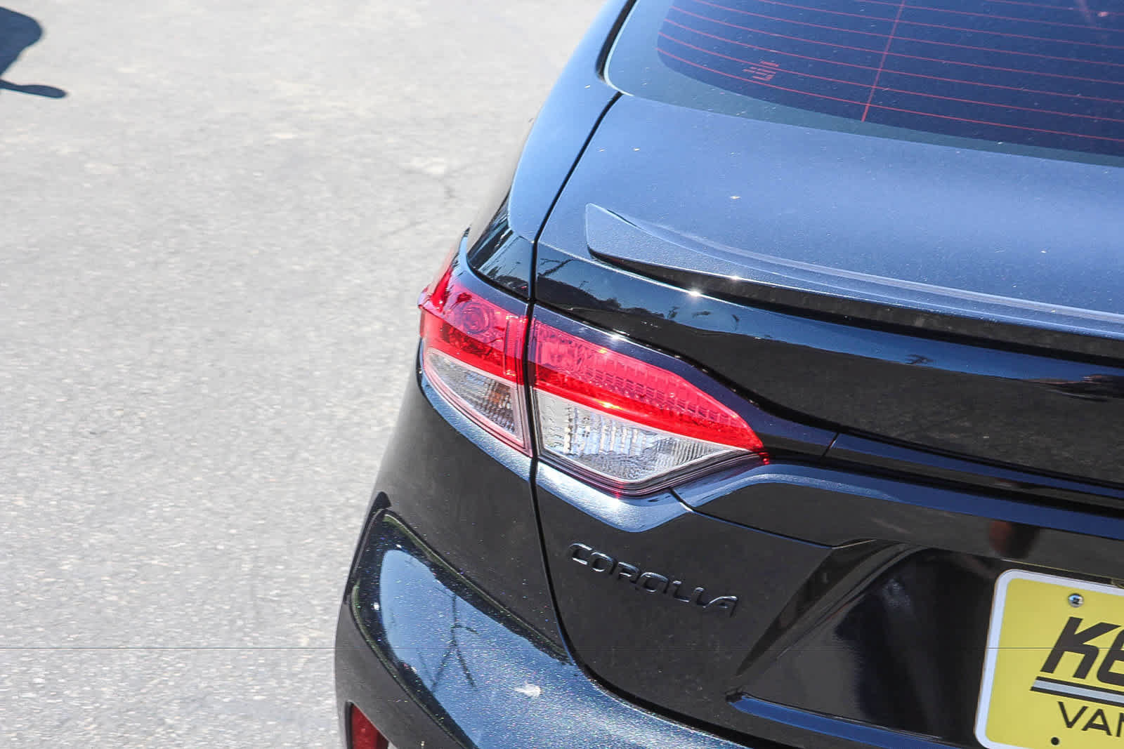 Used 2022 Toyota Corolla SE FWD image 8