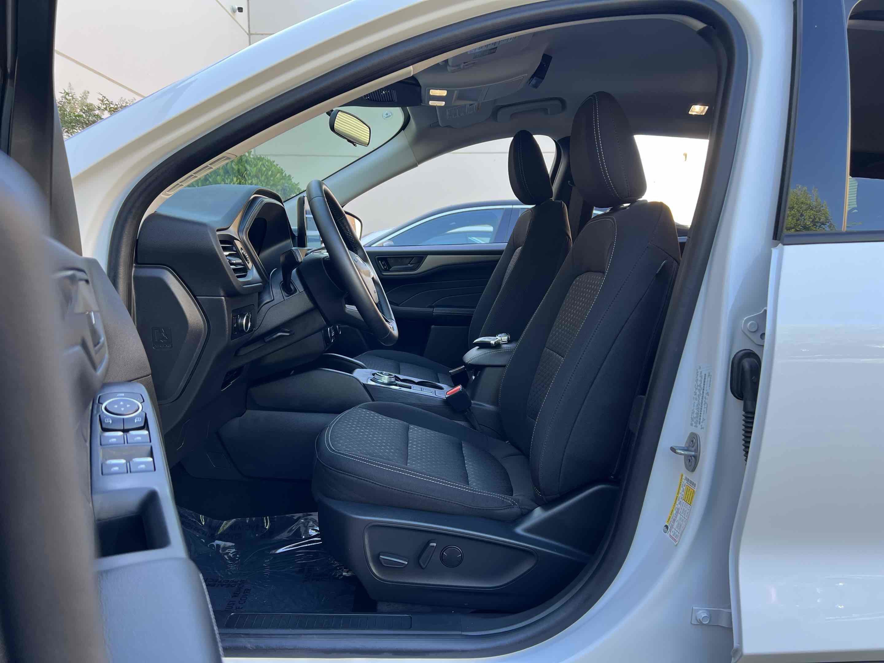 Used 2024 Ford Escape Active image 4