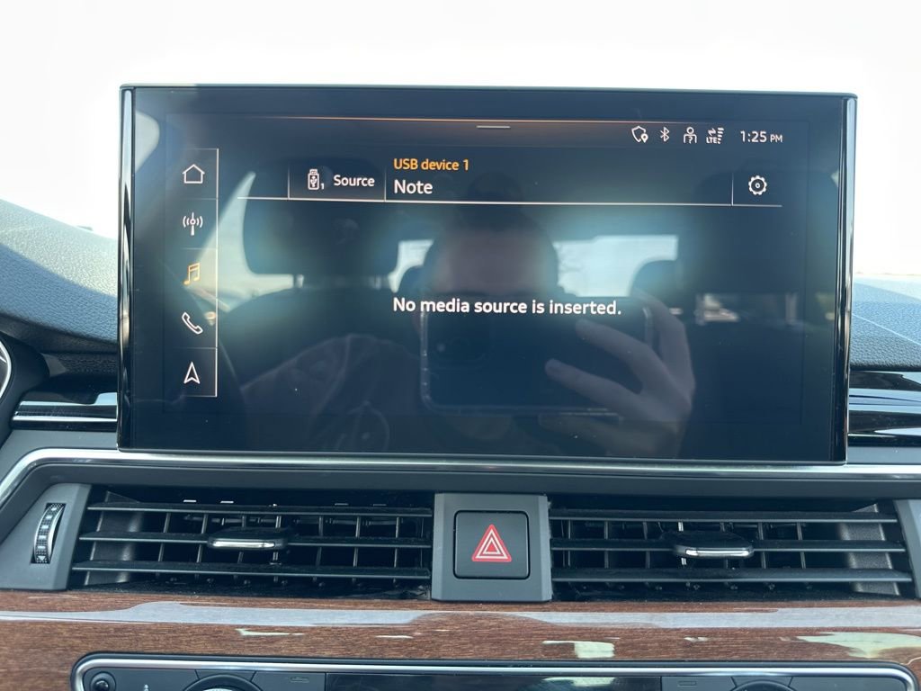 Used 2022 Audi A4 2.0T Premium image 32