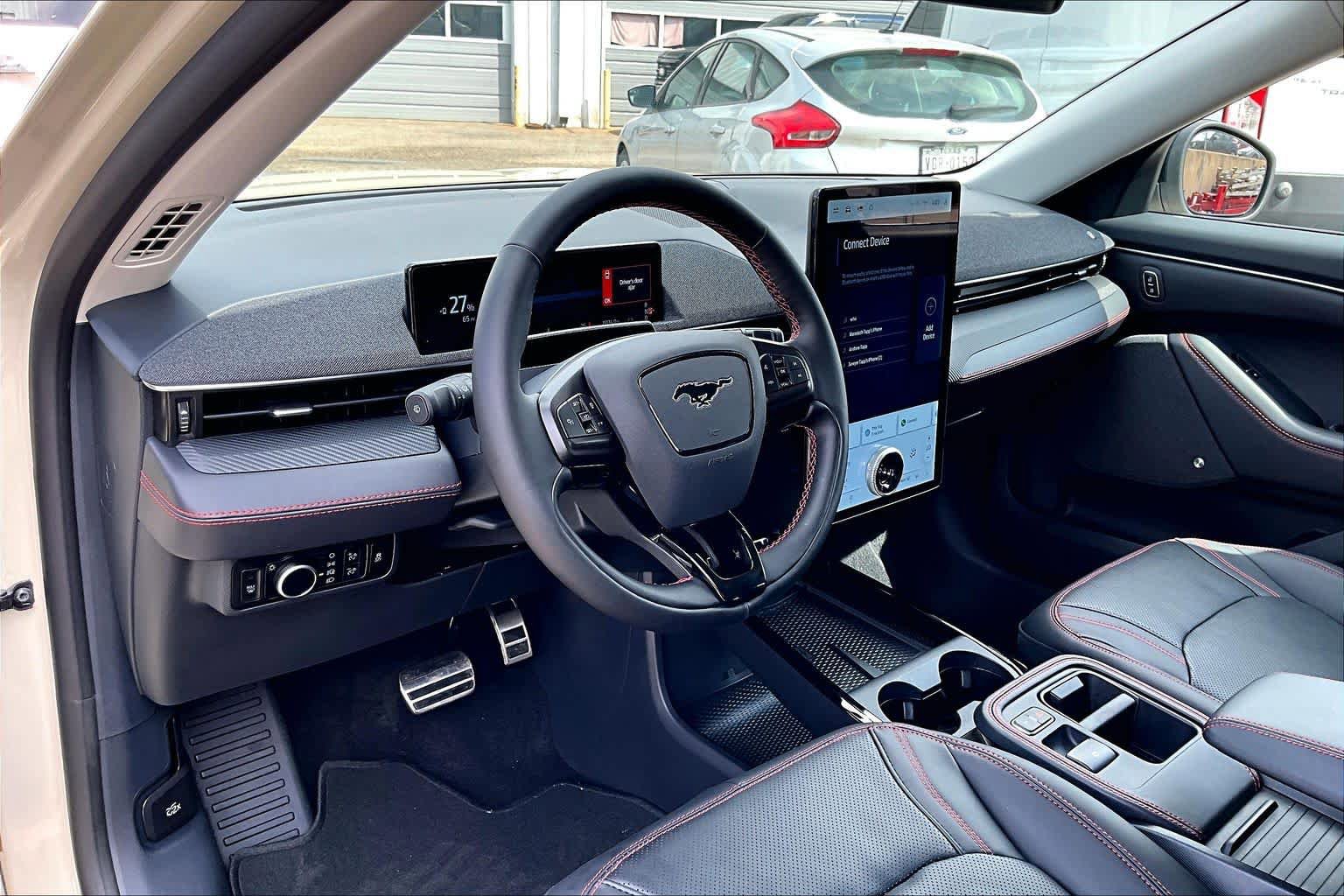 Used 2025 Ford Mustang Mach-E Premium w/ Sport Appearance Package AWD/4WD image 22