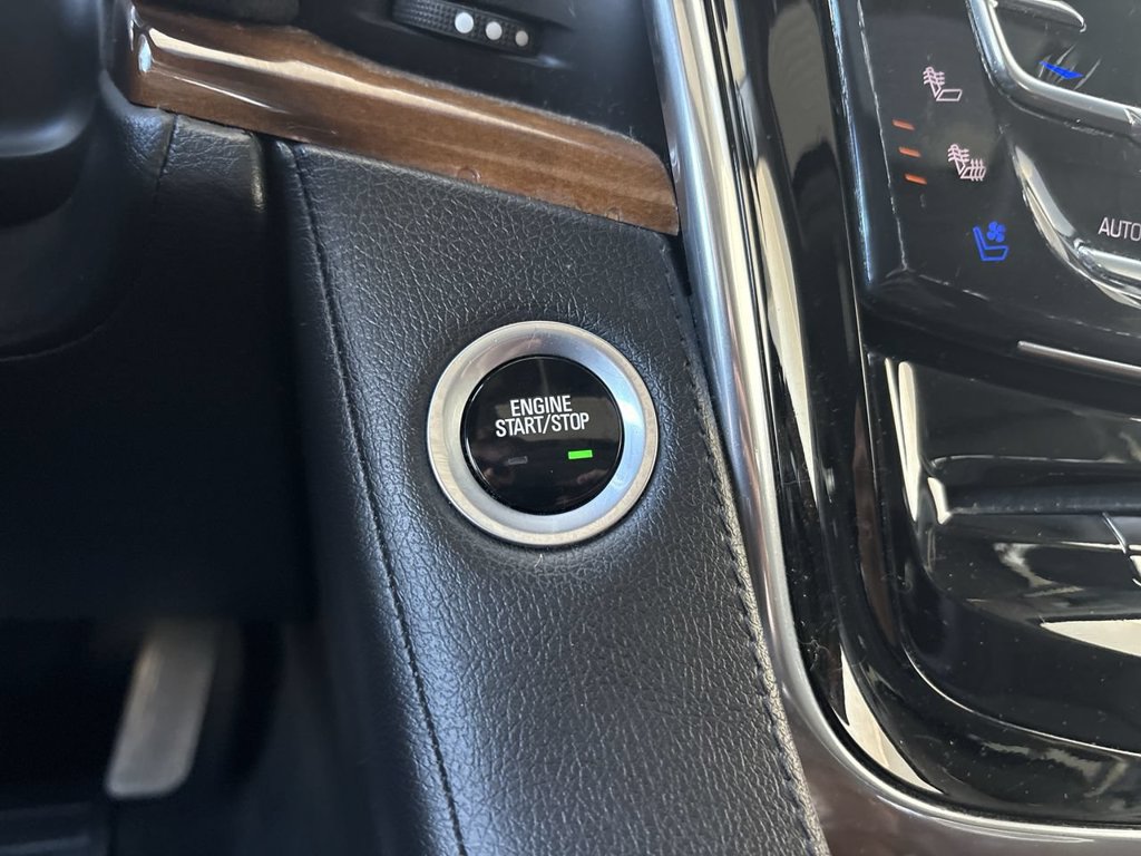 Used 2016 Cadillac Escalade Luxury AWD/4WD image 17