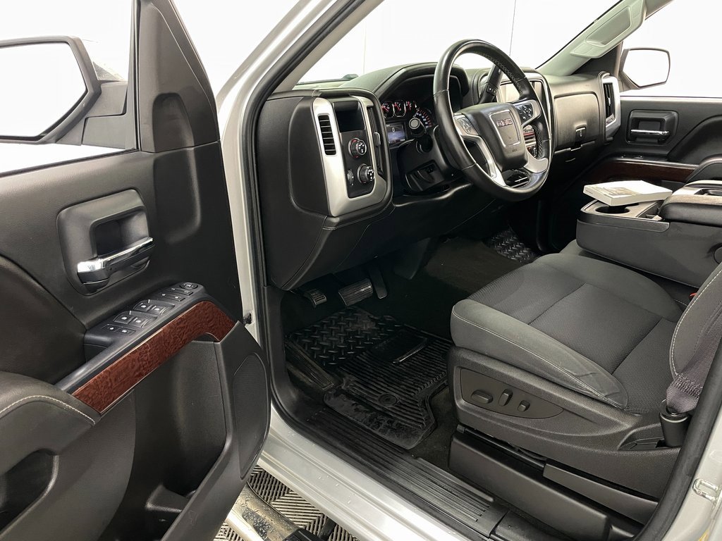 Used 2015 GMC Sierra 1500 SLE w/ SLE Value Package image 19