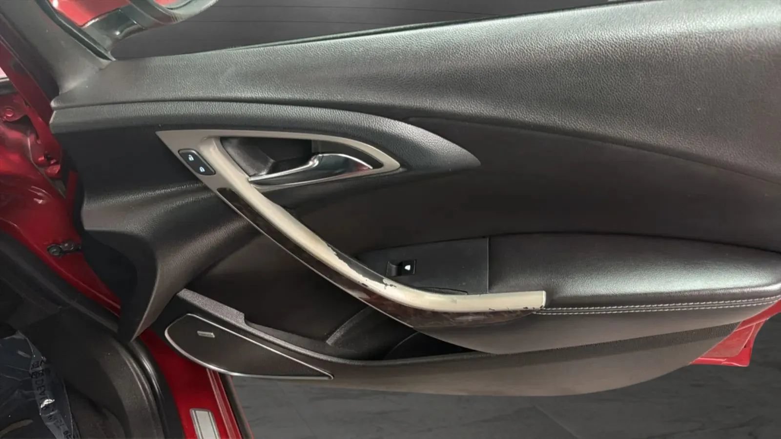Used 2017 Buick Verano Leather FWD image 16