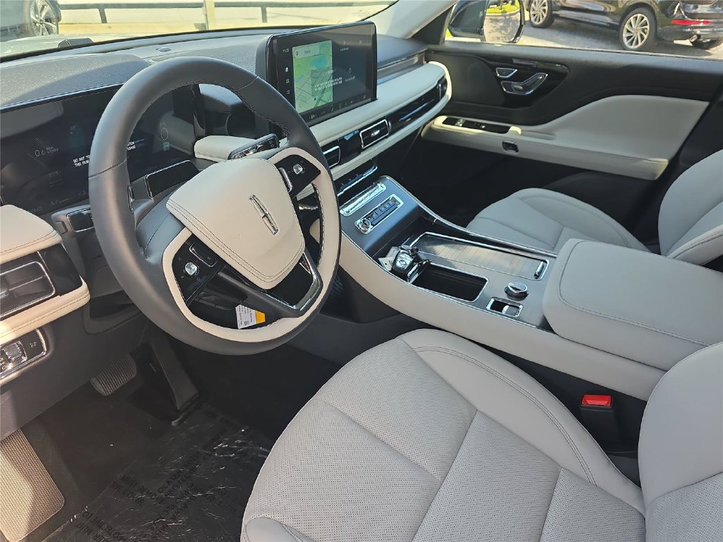 New 2027 Lincoln Aviator 2WD image 15