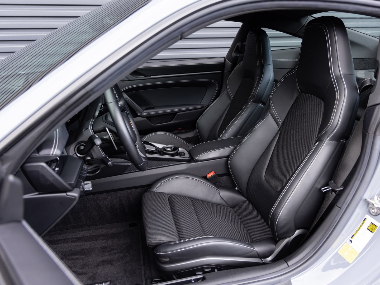 Certified 2024 Porsche 911 GT3 RWD image 5