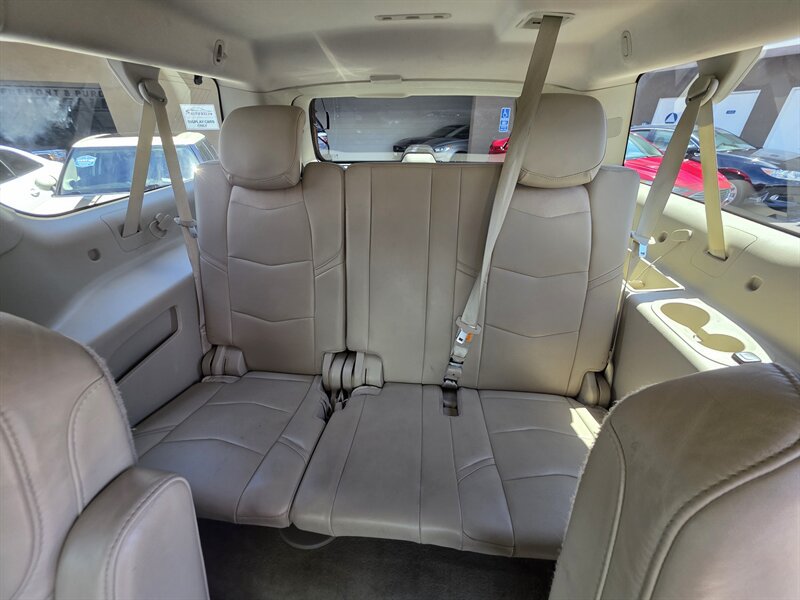 Used 2015 Cadillac Escalade ESV Luxury RWD image 16