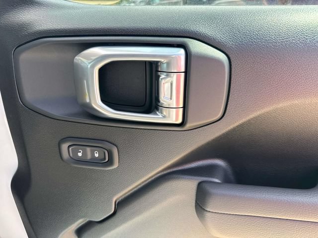 New 2026 Jeep Gladiator Sport AWD/4WD image 17