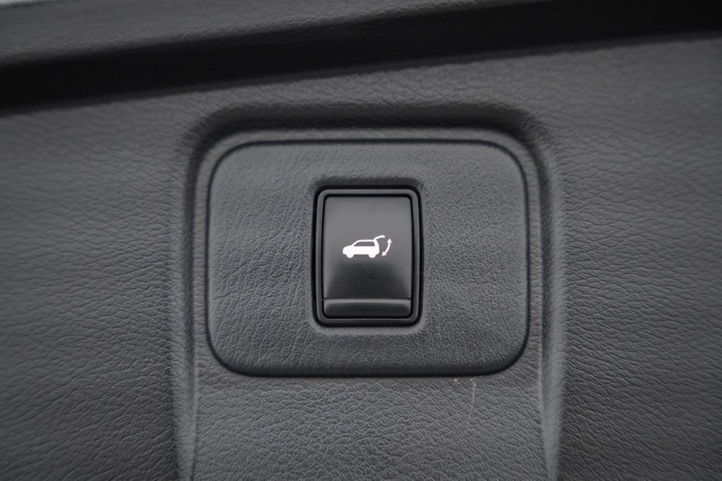 Used 2017 Nissan Murano SL AWD/4WD image 11