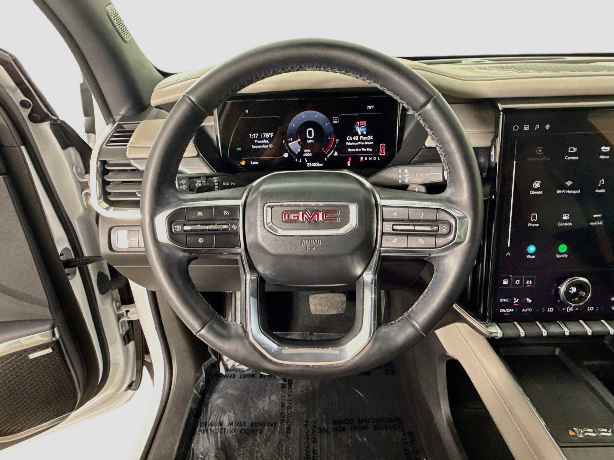 Used 2024 GMC Acadia Elevation w/ LPO, Floor Liner Package FWD image 13