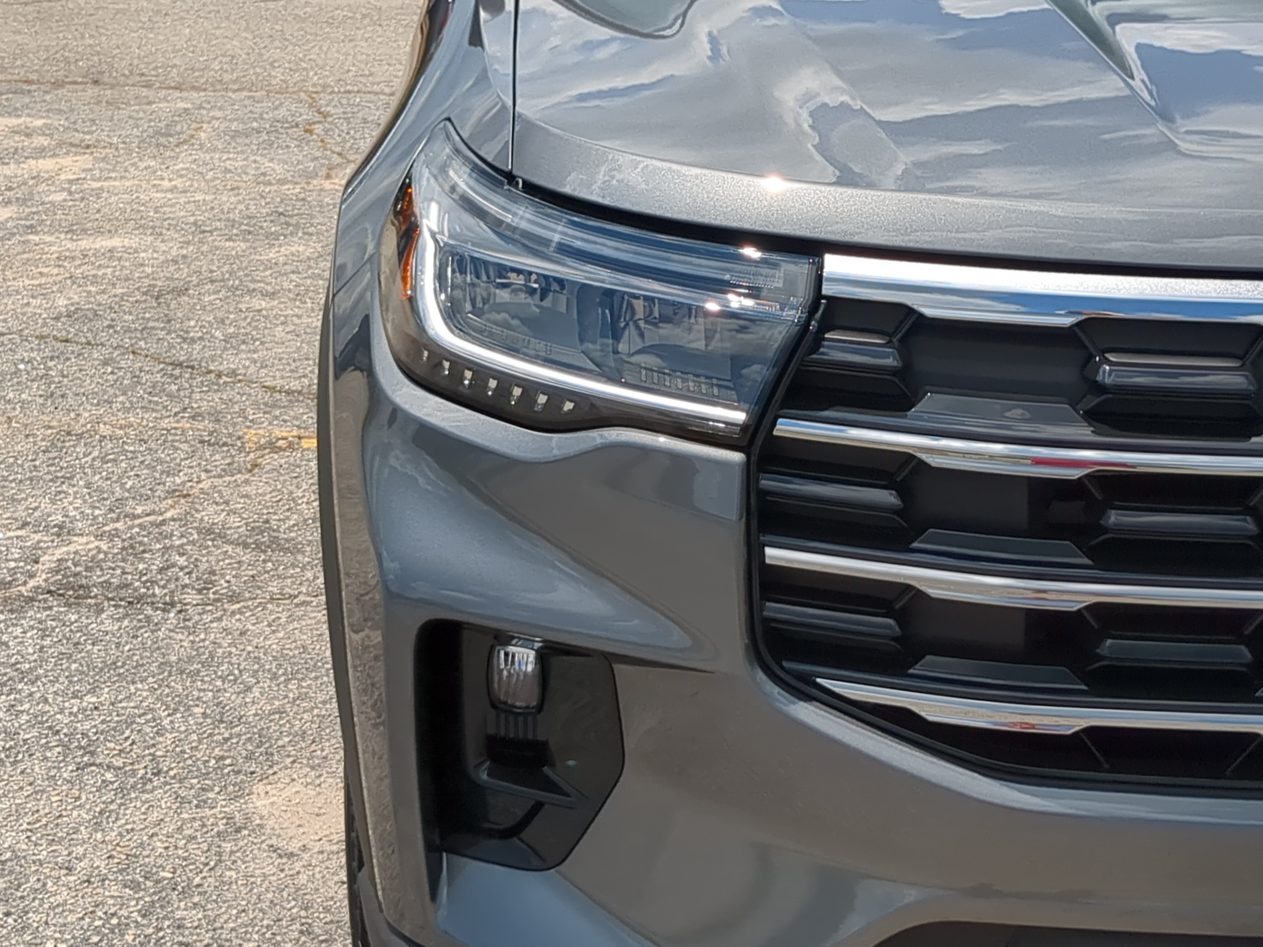 New 2026 Ford Explorer Active w/ Active Comfort Package AWD/4WD image 8