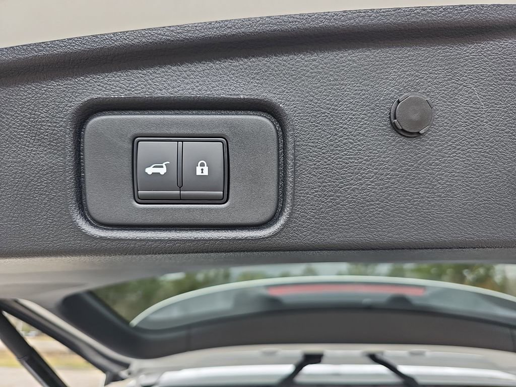 New 2026 Nissan Pathfinder Platinum w/ Cargo Package image 18