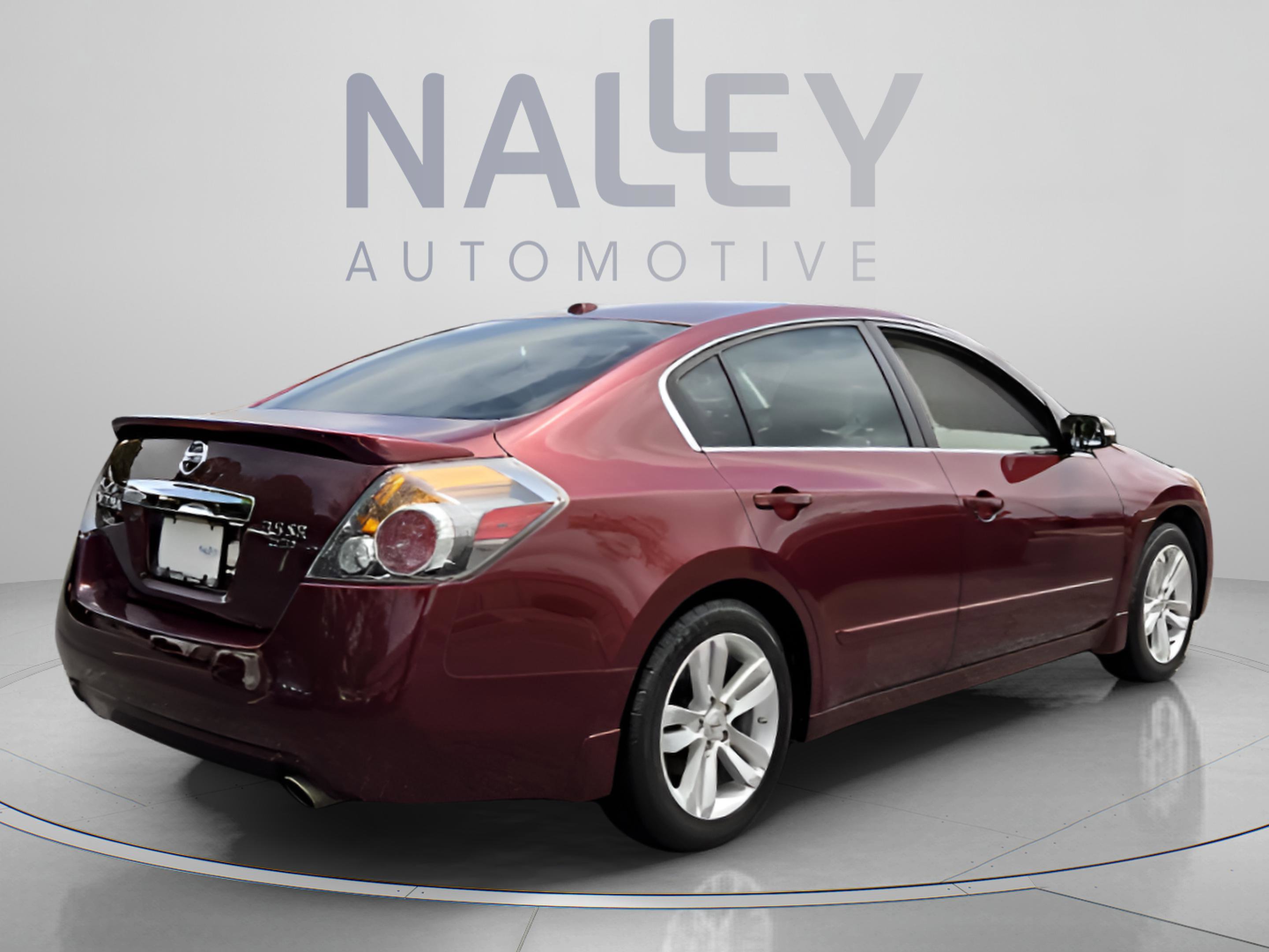 Used 2012 Nissan Altima 3.5 SR w/ Sport Pkg FWD image 5