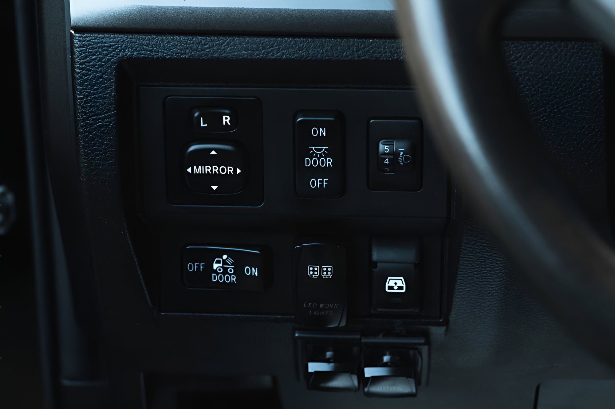 Used 2014 Toyota Tundra SR5 AWD/4WD image 11